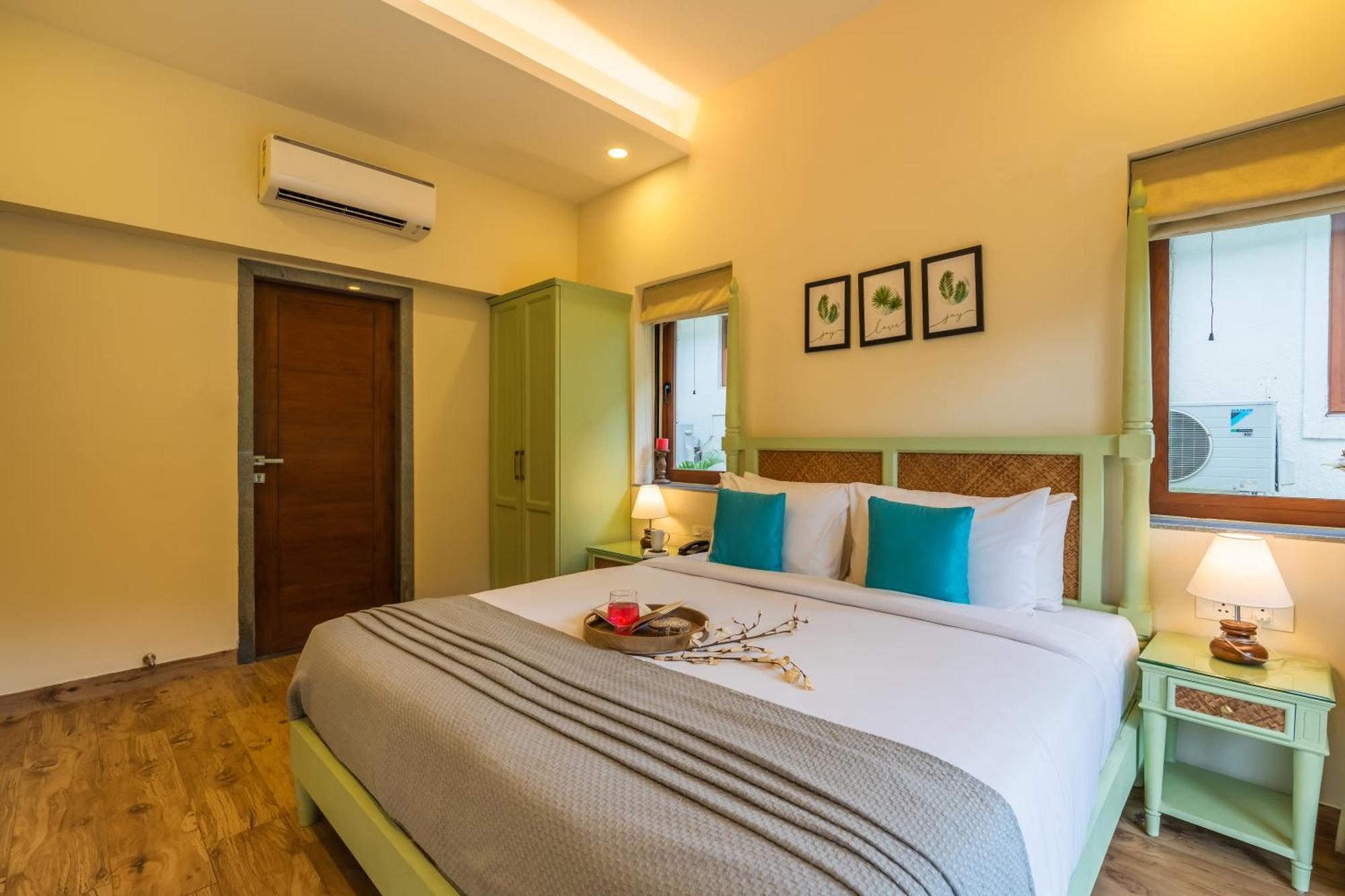 Elivaas 3 Bhk Pvt Pool & Bar - Villa Valerie Oxel Εξωτερικό φωτογραφία